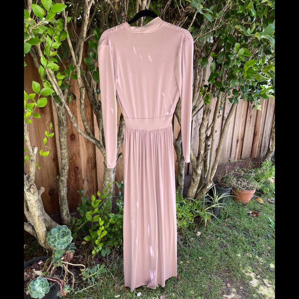 ⛔️SOLD⛔️Fashion Nova Maxi Dress - Picture 5 of 8